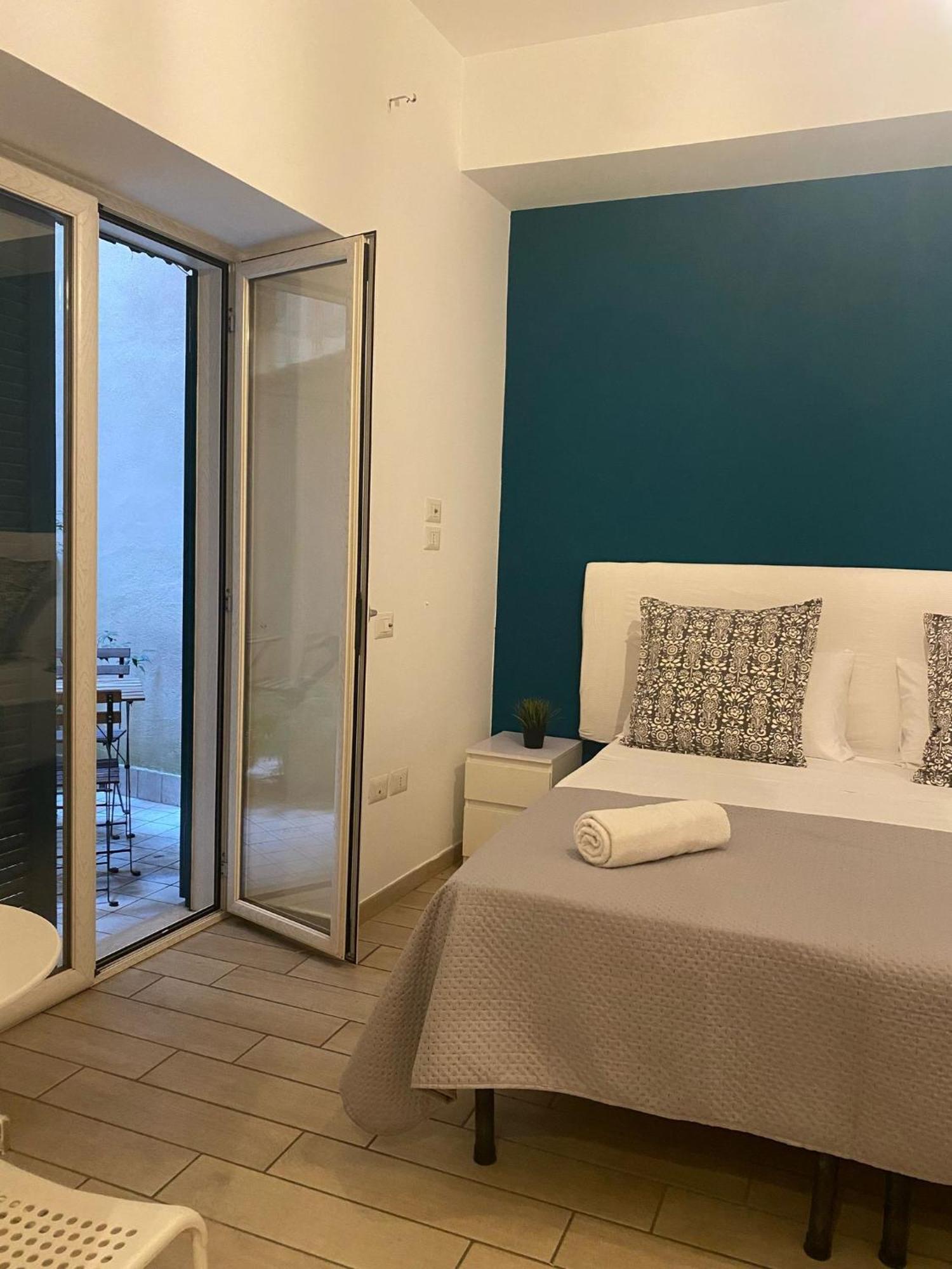 B&B Napoli Duomo Εξωτερικό φωτογραφία